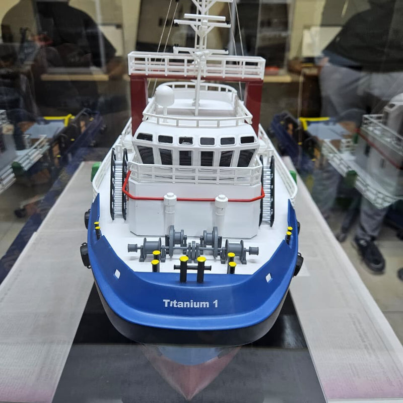 Tugboat & Supply Vessel Model - Ship Scale Replica